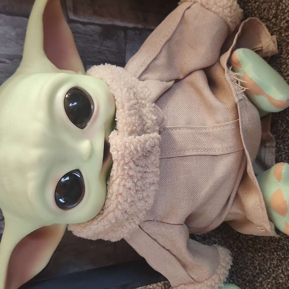 Mattel Star Wars - The Child - Yoda Toy - Picture 5 of 9